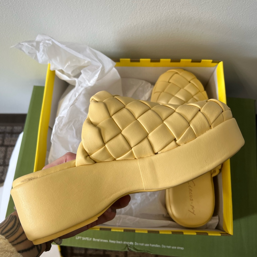 Circus NY Juliet Clog - Yellow
